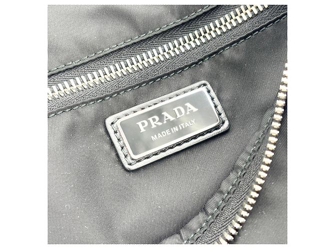 Sling Bag Prada Triangle Zip Re-Nylon in Pelle - vista 6