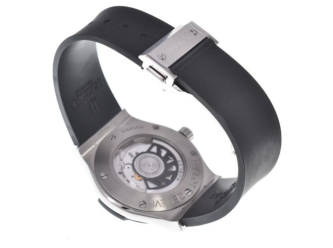 Hublot Classic Fusion Black Magic Automatic Ceramic and Rubber 45 - vista 2