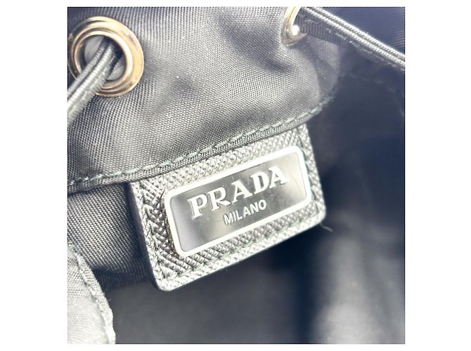 Prada Vela Bucket Small in Tessuto con coulisse - vista 6