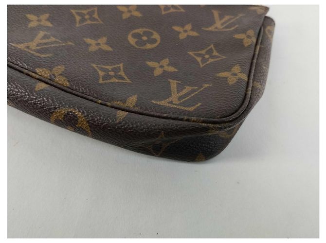 Louis Vuitton Randonnee Pochette Monogram Coated Canvas Medium - vista 6