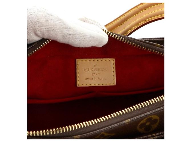 Louis Vuitton Viva Cite MM Monogram Shoulder Handbag - view 7