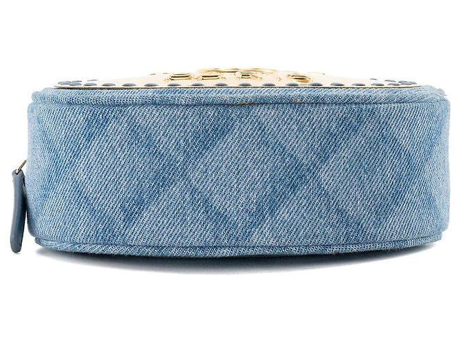 CHANEL - Borsa a tracolla Oval CC Chanel in denim blu e metallo dorato - vista 4