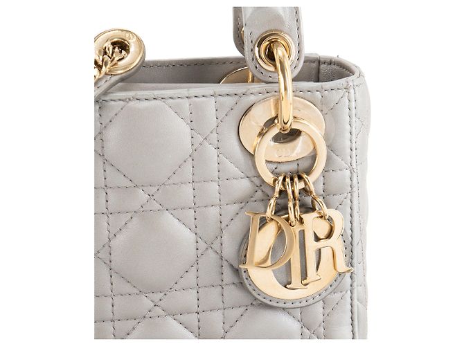 DIOR - Borsa a tracolla Lady Dior mini in pelle cannage metallizzata grigia - vista 5
