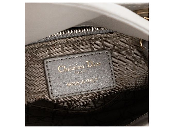 DIOR - Borsa a tracolla Lady Dior mini in pelle cannage metallizzata grigia - vista 6