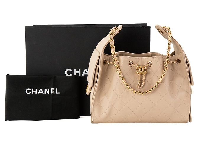 CHANEL - Borsa a tracolla Chanel 25 small in pelle caviar beige - vista 9