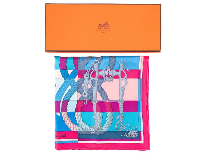 HERMÈS - Gavroche 45 Belle Cavalerie Hermès in seta rosa e blu - vista 5