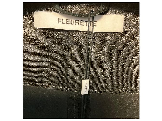 Autre Marque Fleurette Metallic Black Leder-Mantel in mittlerer Länge mit Gürtel - Ansicht 4