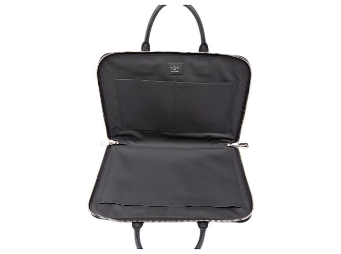 Borsa business slim Louis Vuitton Taiga Porte Documents nera - vista 4