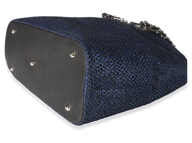 Borsa shopping espandibile Chanel in rafia blu navy CC - vista 6
