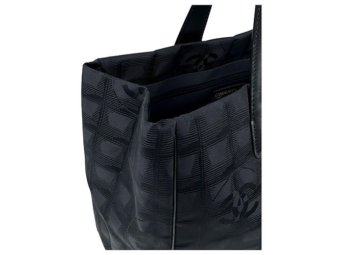 Borsa Tote Chanel New Travel Line in nylon nero - vista 9