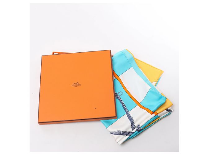 Hermès Carré 90 "Clic Clac" Foulard in Seta Blu x Giallo - vista 15