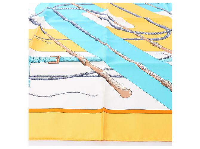 Hermès Carré 90 "Clic Clac" Foulard in Seta Blu x Giallo - vista 6