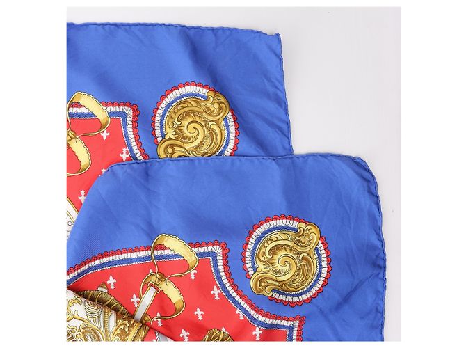 Hermès Carré 90 "SELLES A HOUSSE" Foulard in seta Blu x Rosso - vista 3
