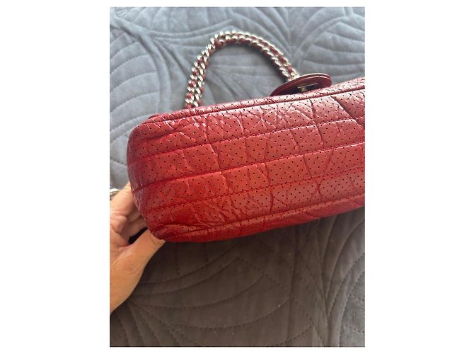 Borsa a patta Chanel in pelle traforata rossa - vista 10