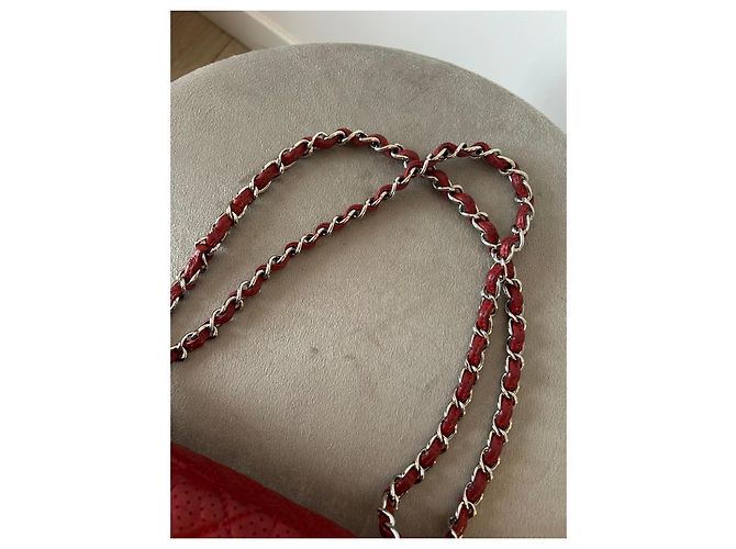 Borsa a patta Chanel in pelle traforata rossa - vista 14
