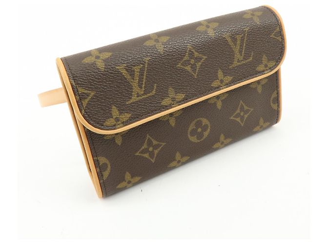 Louis Vuitton Florentine Waist Monogram Canvas Medium - vista 4