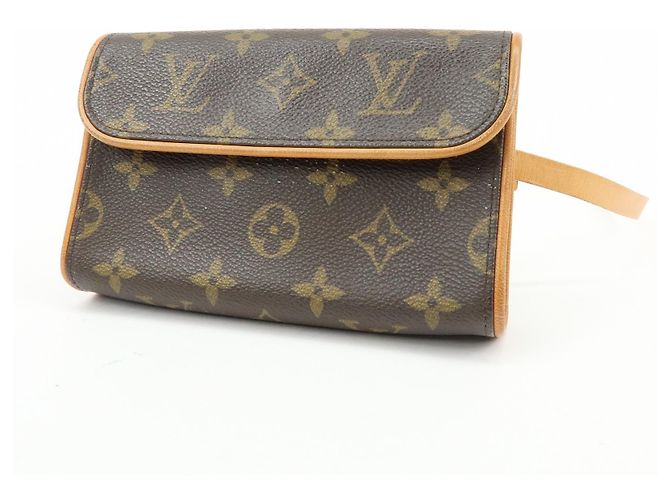 Louis Vuitton Florentine Waist Monogram Canvas Medium - vista 3
