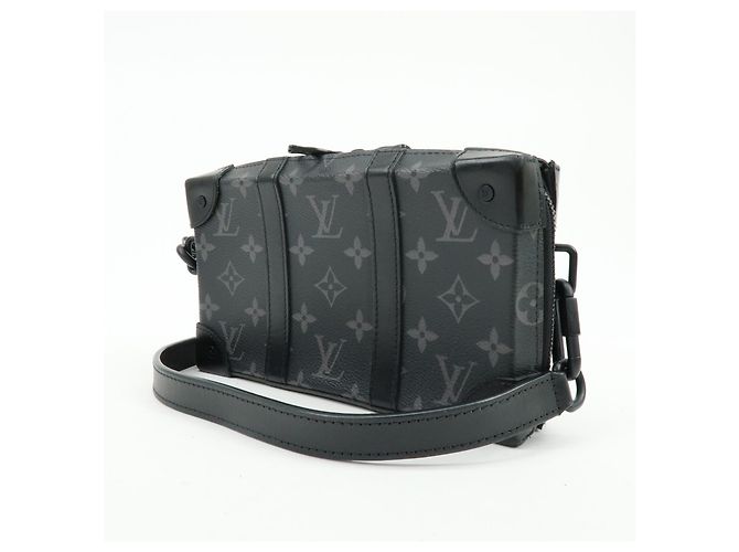 Louis Vuitton Soft Trunk Monogram Eclipse Canvas - vista 3
