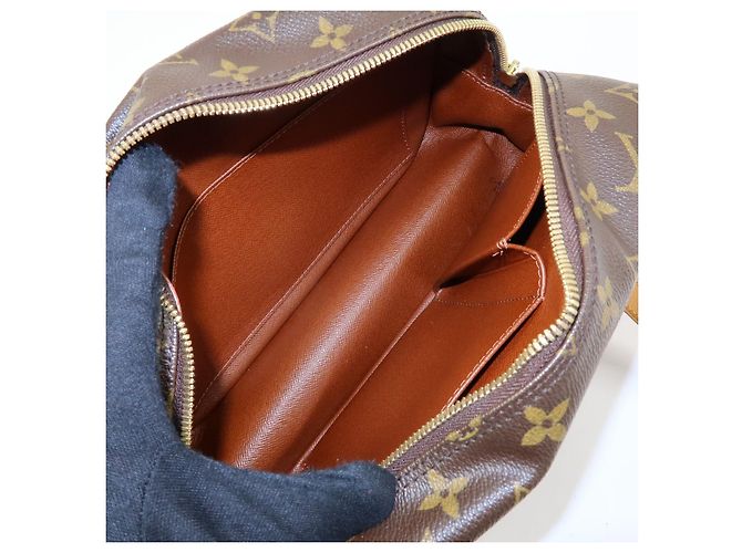Cité Louis Vuitton Cite Monogram Canvas MM - vista 5