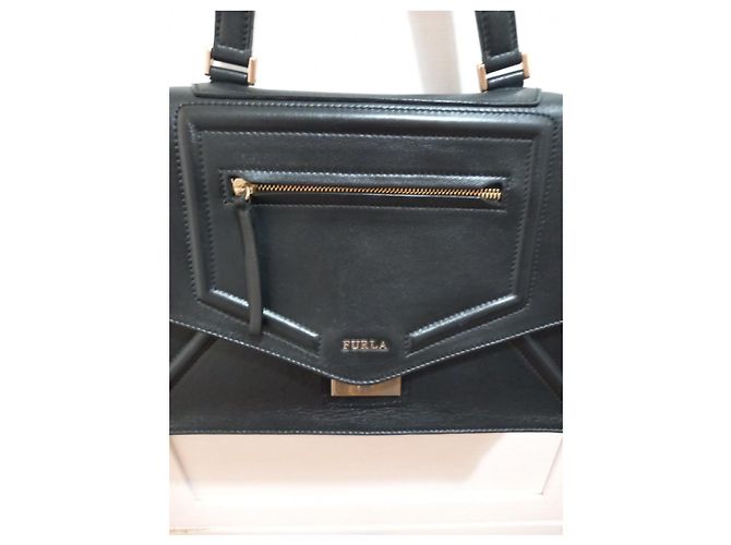 Borsa a tracolla Furla  Alice in pelle nera - vista 2