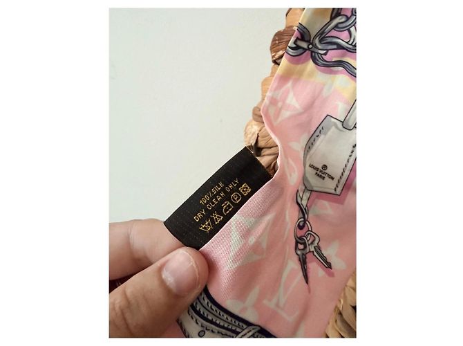 Bandana Louis Vuitton Monogram Pastel - vista 5