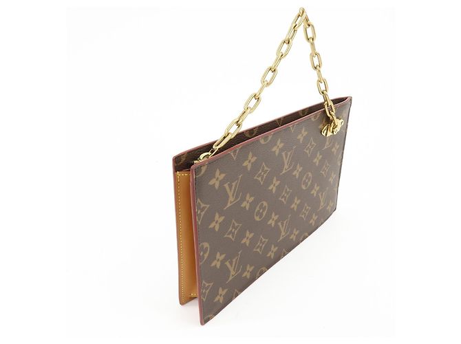 Louis Vuitton Legacy Chain Clutch Monogram Canvas - vista 4