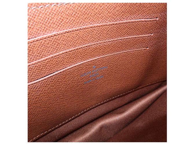 Louis Vuitton Legacy Chain Clutch Monogram Canvas - vista 6