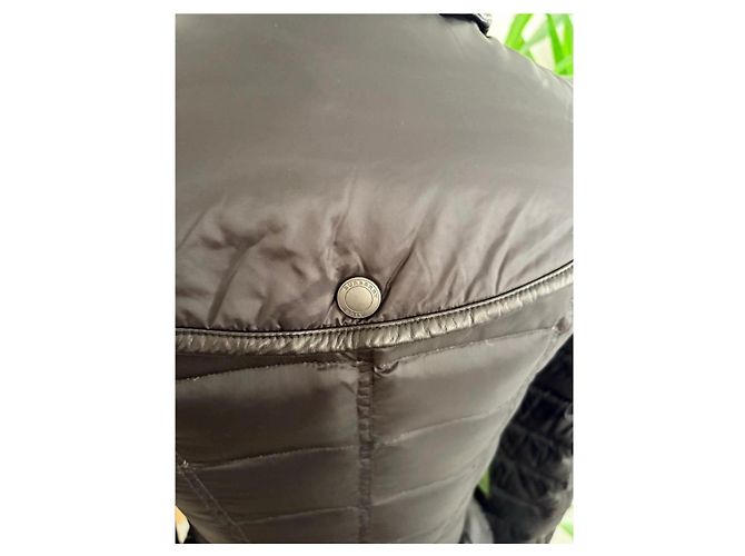 Casaco acolchoado Burberry Brit em nylon preto com gola de pele - vista 8