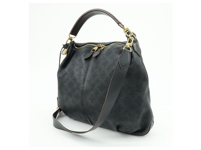 Louis Vuitton Selene Mahina Leather MM - vista 3