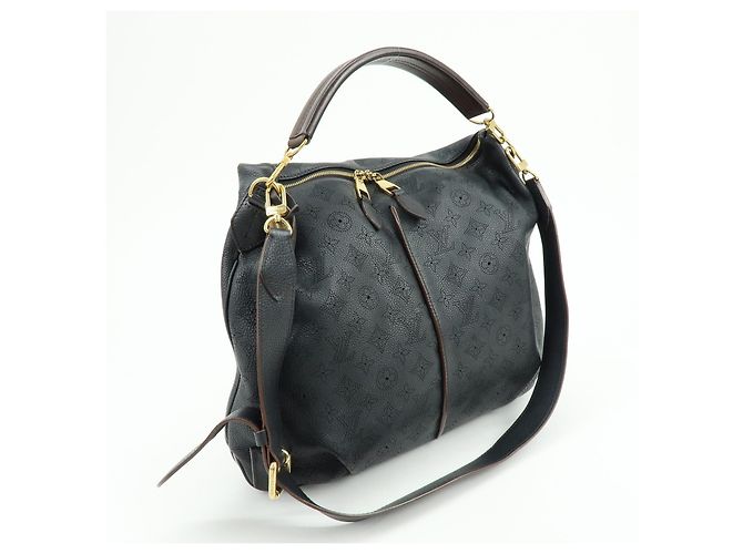 Louis Vuitton Selene Mahina Leather MM - vista 4