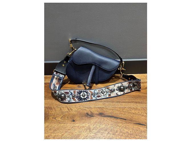Borsa Saddle Christian Dior in pelle blu navy con tracolla ricamata - vista 10