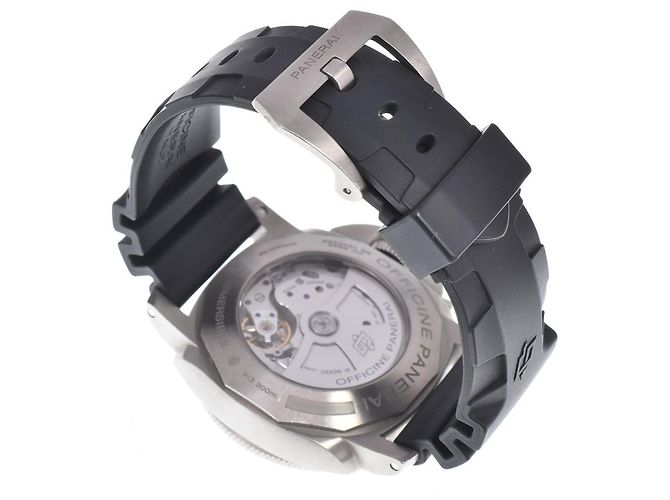 Panerai Luminor Submersible 300M Automatic Carbotech and Rubber 42 - vista 2