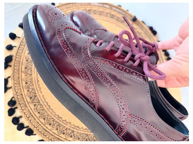 Scarpe brogue in vernice bordeaux TOD'S - vista 6