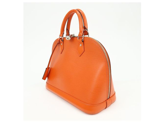 Louis Vuitton Alma Epi Leather PM - vista 3