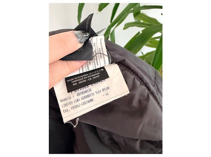Gabardina de nailon marrón de Prada - vista 11