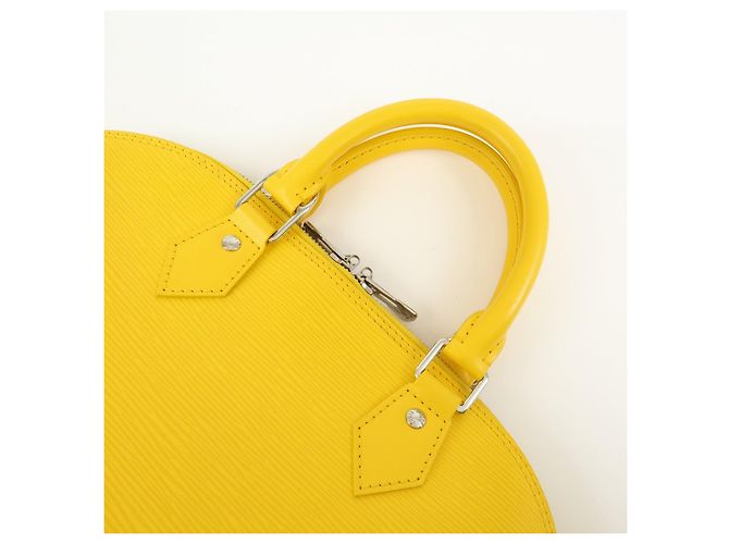 Borsa a mano Louis Vuitton Epi Alma PM in pelle Mimosa M40951 - vista 6