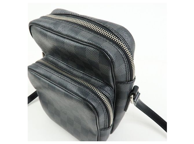 Louis Vuitton Damier Graphite Rem Shoulder Bag Black N41446 - vista 16