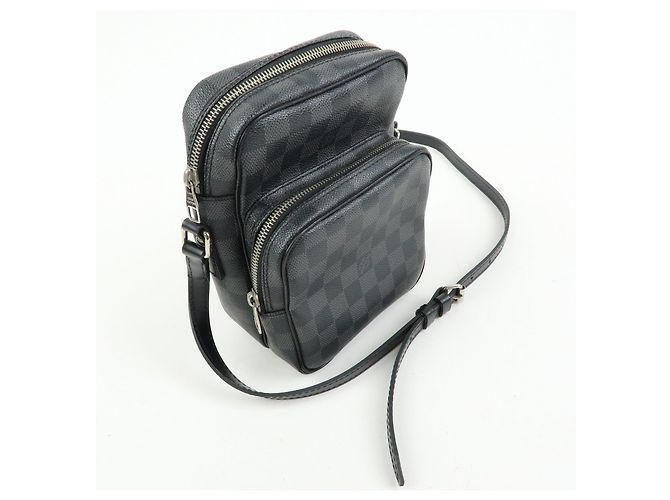 Louis Vuitton Damier Graphite Rem Shoulder Bag Black N41446 - vista 4