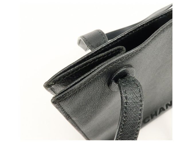 Borsa Tote e Borsa a Spalla CHANEL Logo in pelle caviale nera - vista 16