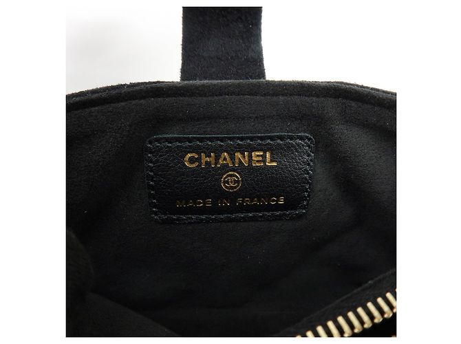 CHANEL Matelasse COCO Mark Beauty Case in camoscio Nero - vista 20