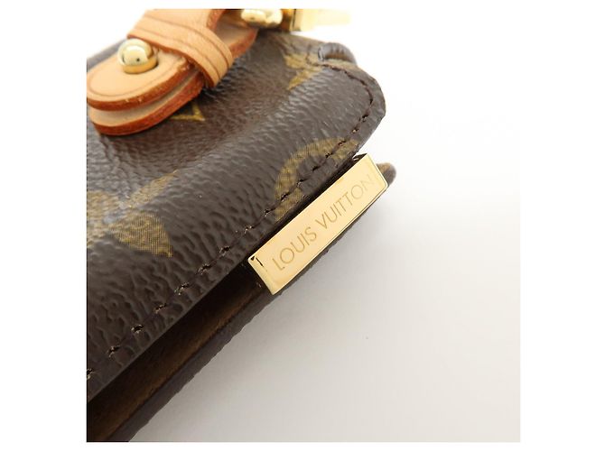 Louis Vuitton Monogram Etui Telephone International PM M63064 - vue 15