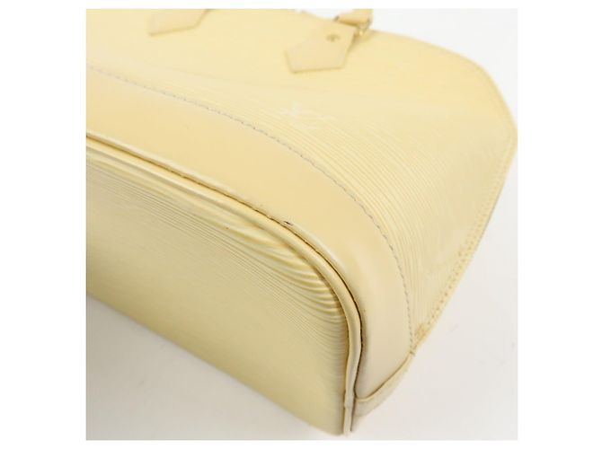 Louis Vuitton Alma Epi Leather Hand Bag Vanilla M5214A - vista 12