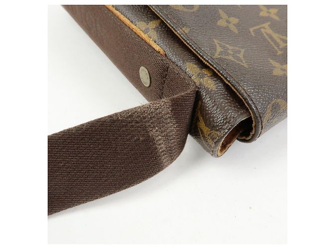 Louis Vuitton Monogram Messenger MM Beaubourg Crossbody Bag M97038 - vista 8