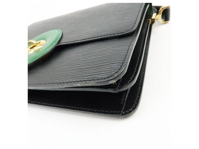 Borsa a tracolla Louis Vuitton Epi Free Run Noir Borneo Green M52414 - vista 11