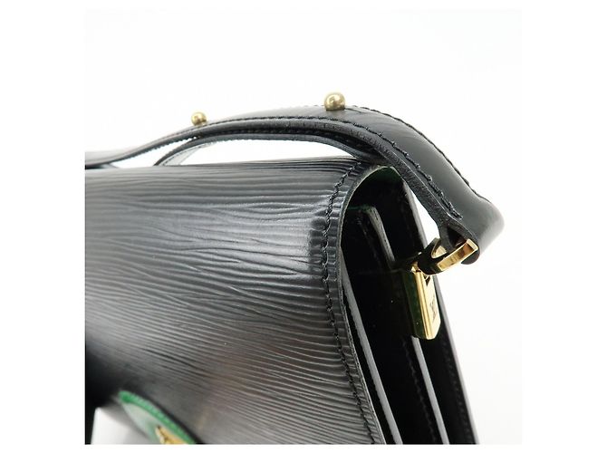 Borsa a tracolla Louis Vuitton Epi Free Run Noir Borneo Green M52414 - vista 14