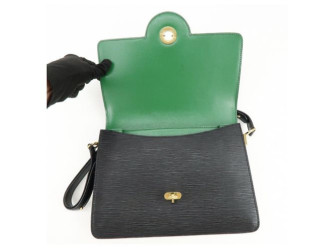 Borsa a tracolla Louis Vuitton Epi Free Run Noir Borneo Green M52414 - vista 18