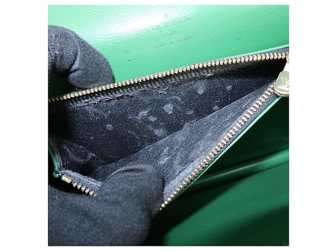 Borsa a tracolla Louis Vuitton Epi Free Run Noir Borneo Green M52414 - vista 22