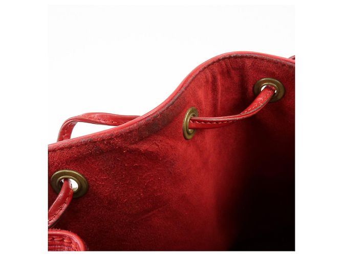 Borsa a tracolla Louis Vuitton Epi Petit Noe Castilian Red M44107 - vista 21
