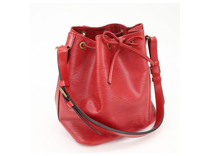 Borsa a tracolla Louis Vuitton Epi Petit Noe Castilian Red M44107 - vista 4