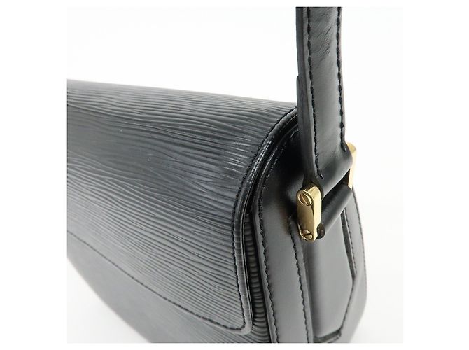 Borsa a spalla e borsa a mano Louis Vuitton Epi Buci Noir M52202 - vista 14